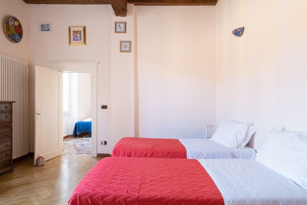 Petroni 38 By Studio Vita Bologna Buitenkant foto
